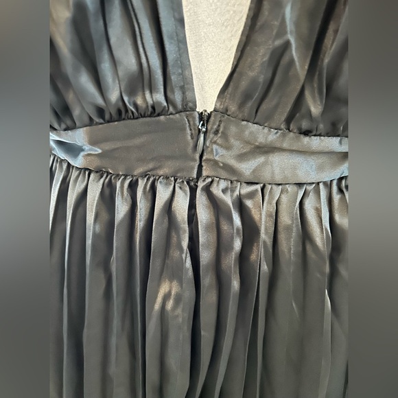 Toperth Deep V-Neck Back Tie Maxi Dress – Black (Size XL) - Picture 7 of 8